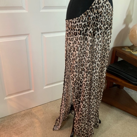 Pretty Little Thing Cut Out Brown Animal Print Maxi Dress Size 12 - Picture 4 of 11